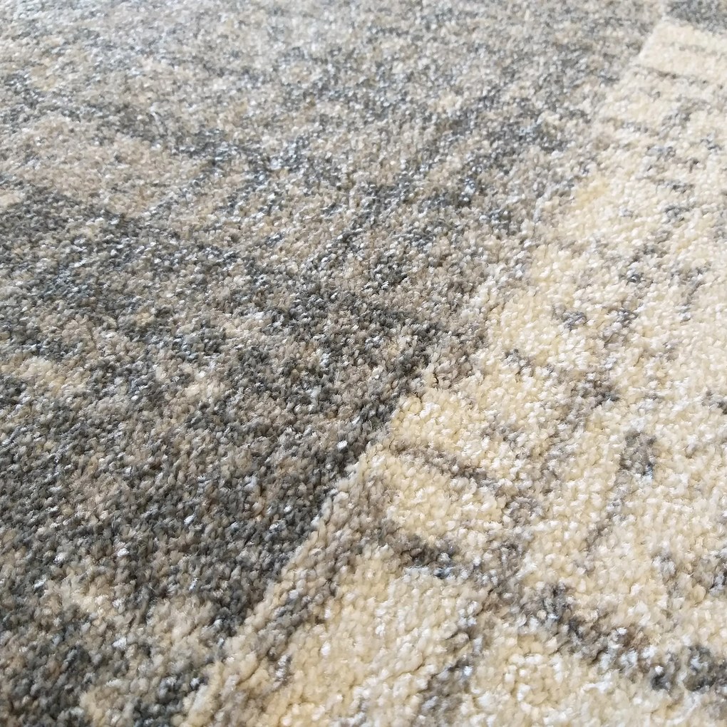 DY VISTA 03 Sivý koberec Rozmer: 80x150 cm