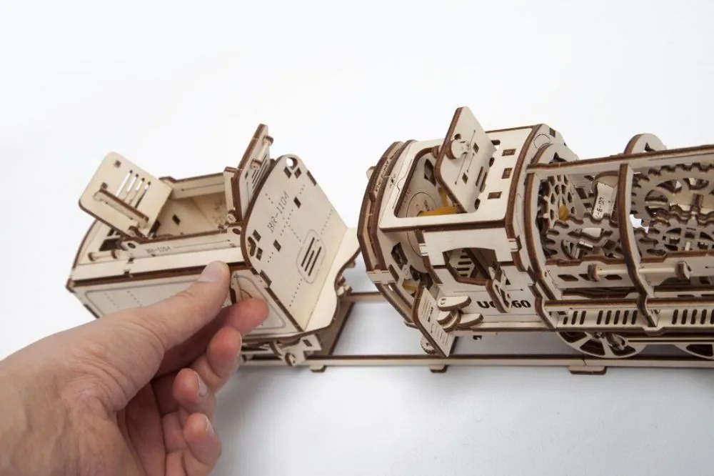 Ugears 3D puzzle Parní lokomotiva s vagónem 443 ks