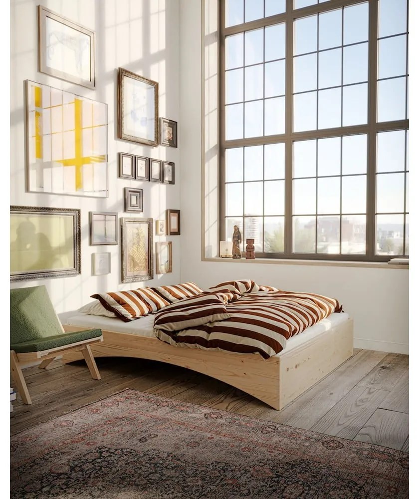 Dvojlôžková posteľ z borovicového dreva bez čela 180x200 cm v prírodnej farbe Orbit – Karup Design