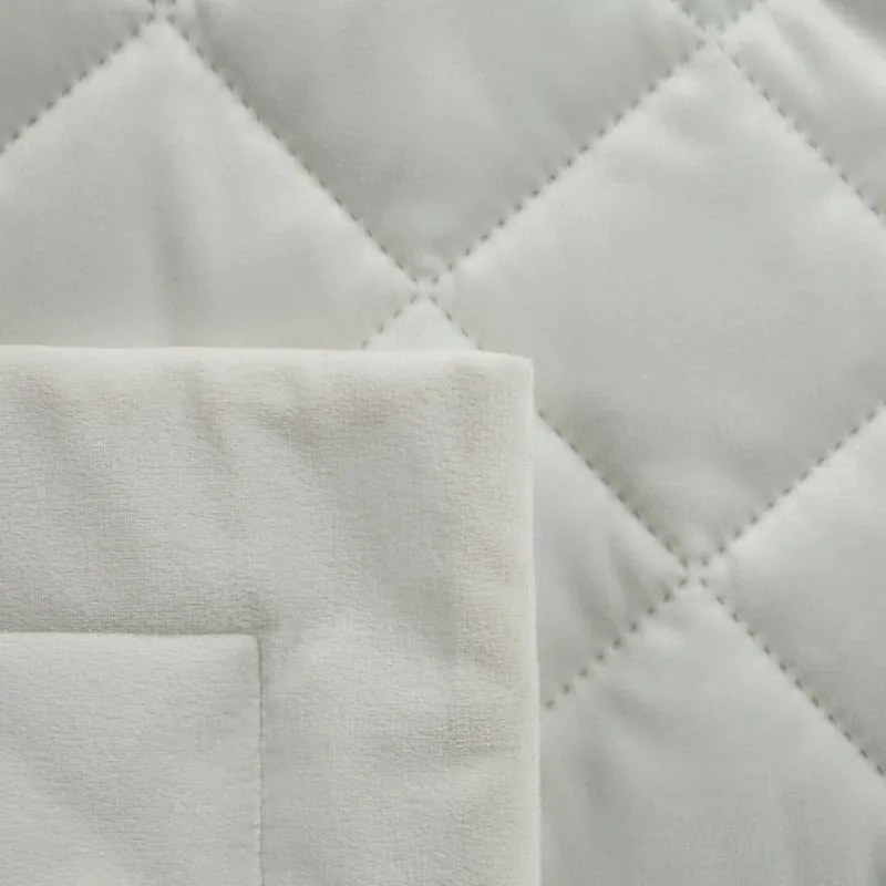 EUROFIRANY Elegantný vlnený prehoz na posteľ z kvalitného zamatu s výrazným leskom 220 cm x 240 cm biela 100 % polyester Varianta: 386322