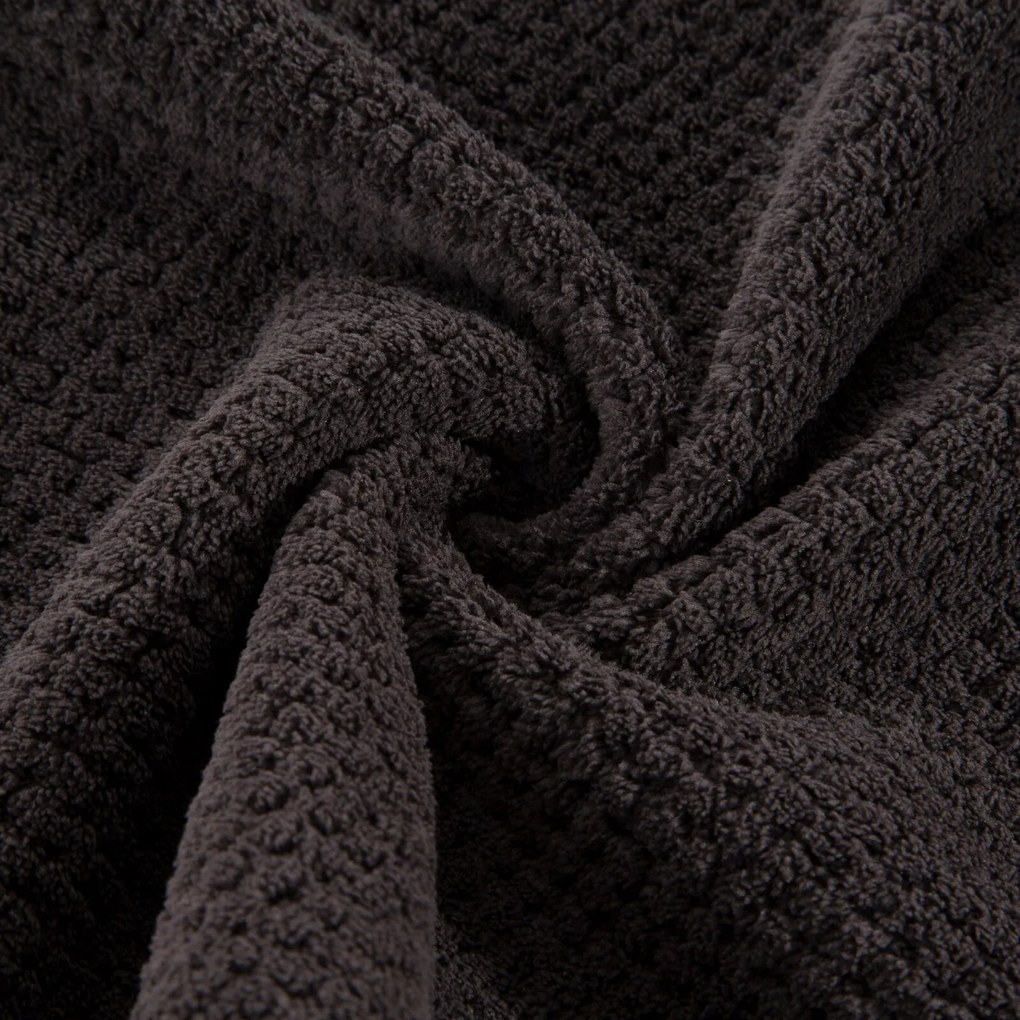 RÝCHLOSCHNÚCI UTERÁK Z MIKROVLÁKNA ZOE1 50X90 CM ČIERNA