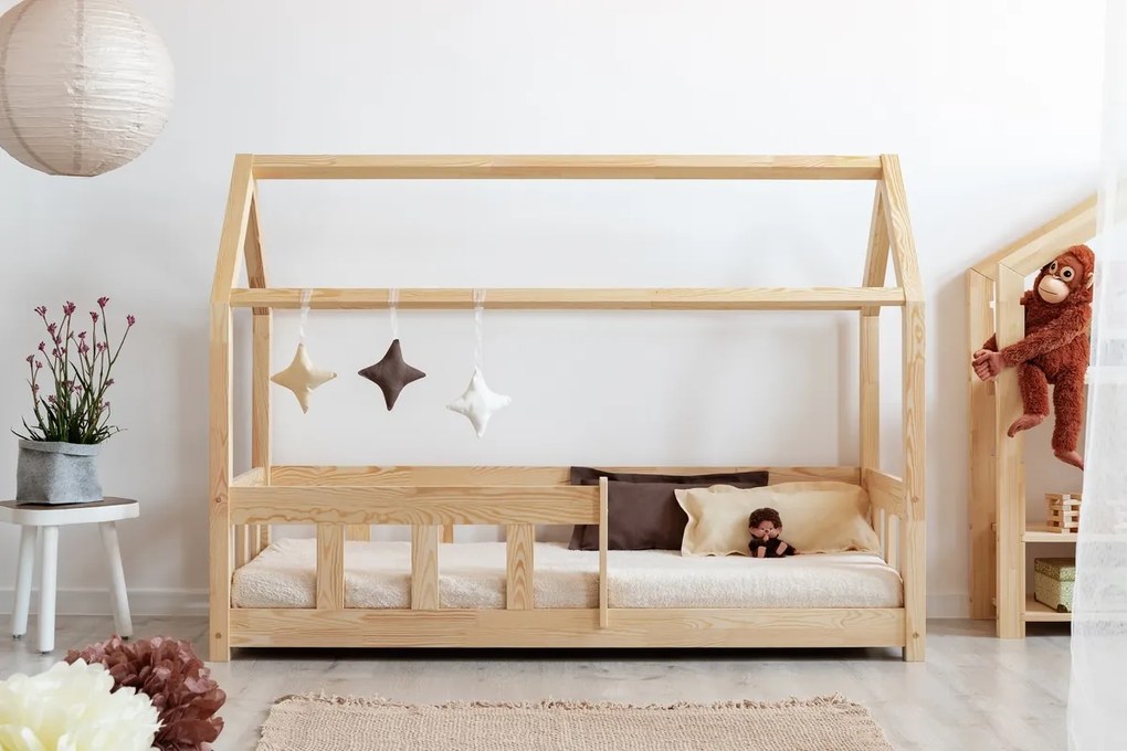 Detská posteľ domček sa zábranou Míle Classic 200x120 cm