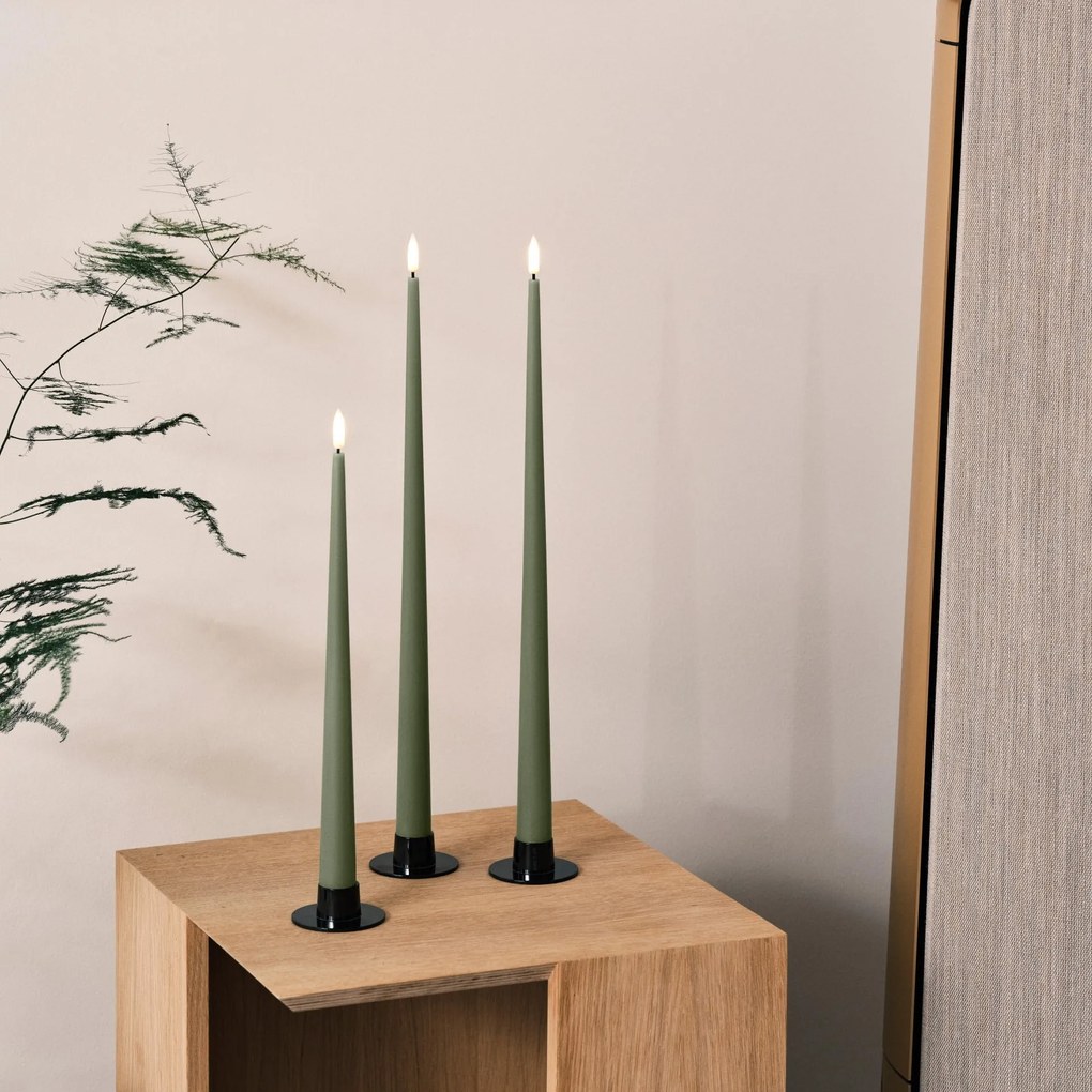 ester & erik LED sviečka Taper 30 cm / 70 Green soil – set 2 ks