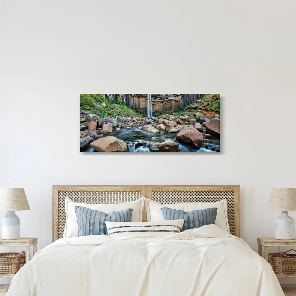 Obraz - Vodopád Svartifoss, Island (120x50 cm)