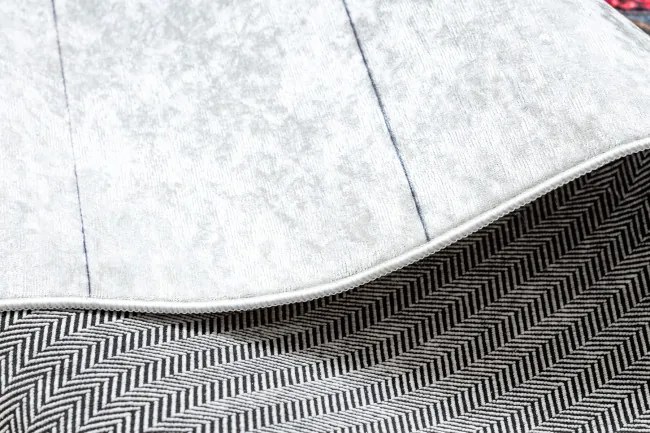 Protišmykový koberec / behúň ANDRE 33200 strieborný / béžový