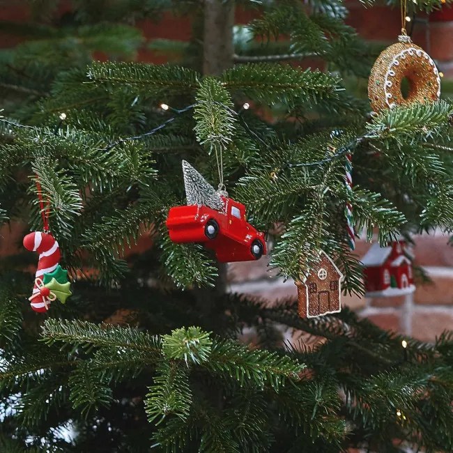 Závesná vianočná dekorácia EVI RED auto 802350