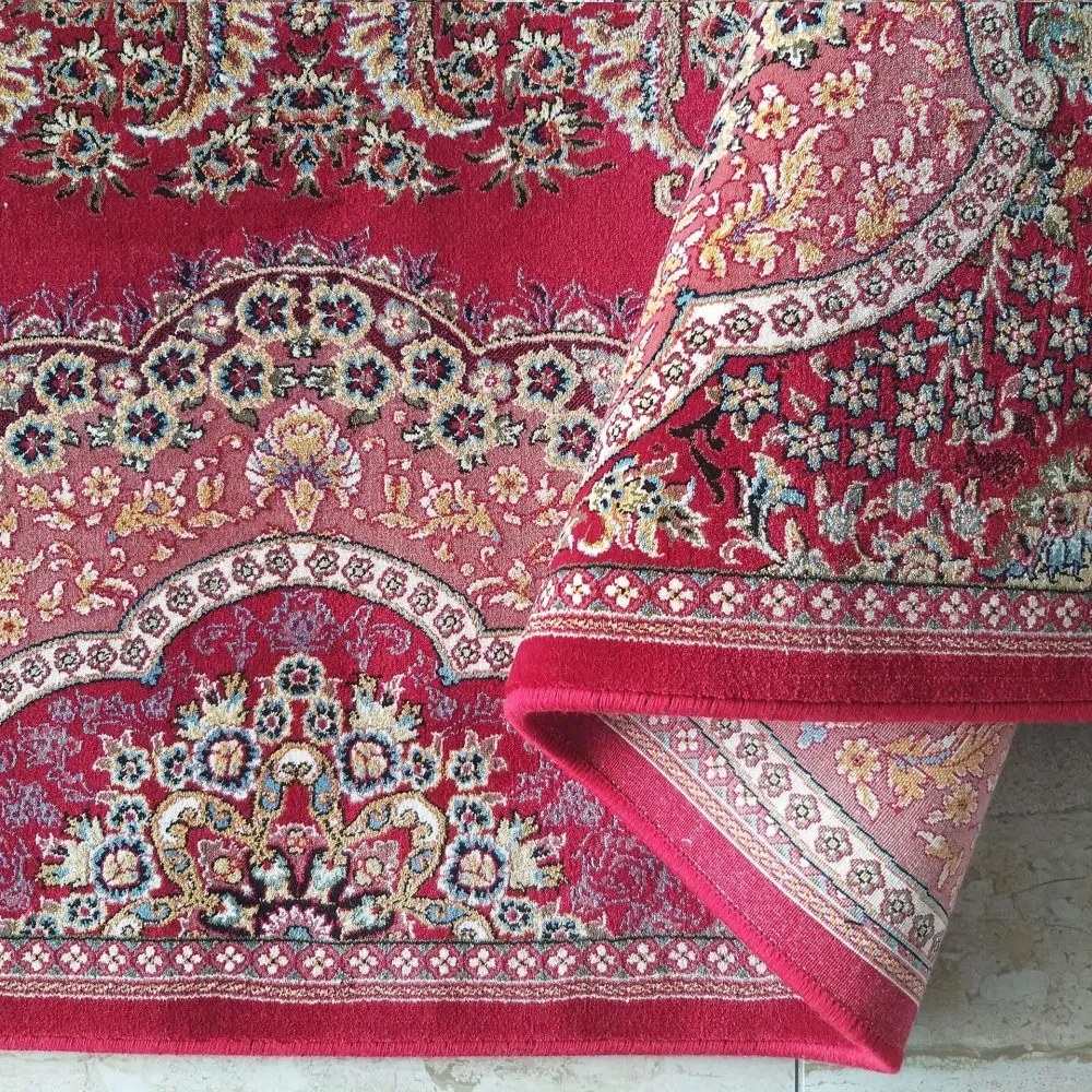 Exkluzívny červený koberec s krásnym vzorom Šírka: 150 cm | Dĺžka: 230 cm