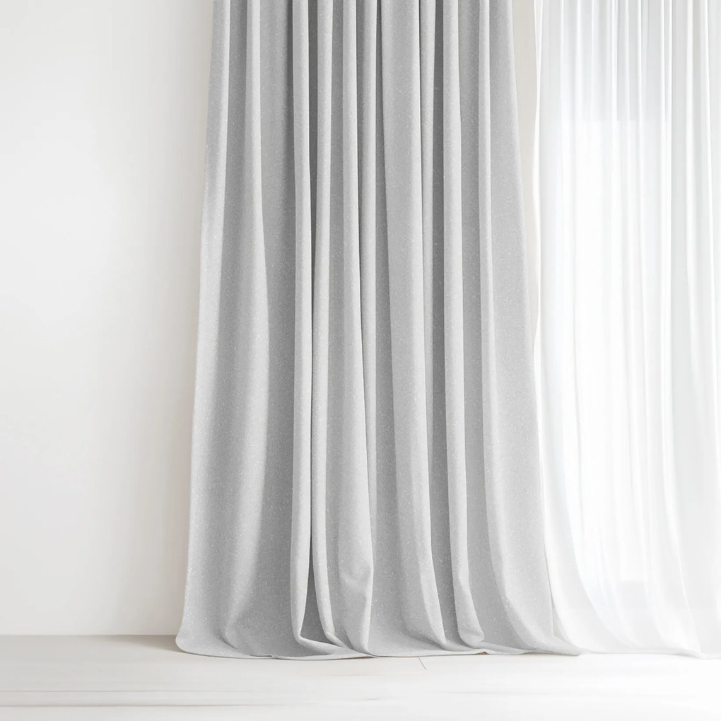 Goldea vianočný dekoračný exkluzívny záves - strieborný s trblietkami 220x135 cm