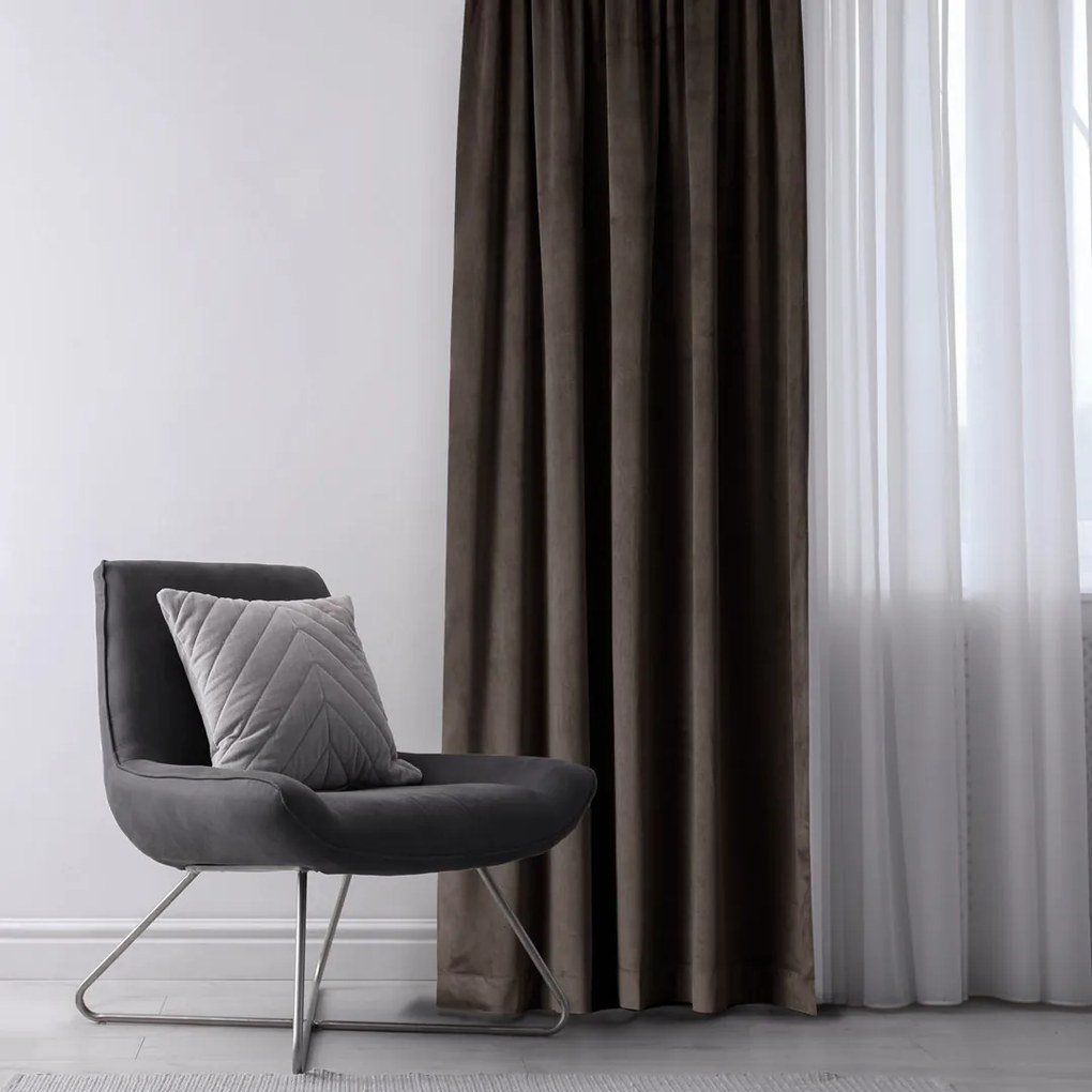 Záves AmeliaHome Velvet s priechodkami 140x270 cm tmavohnedý