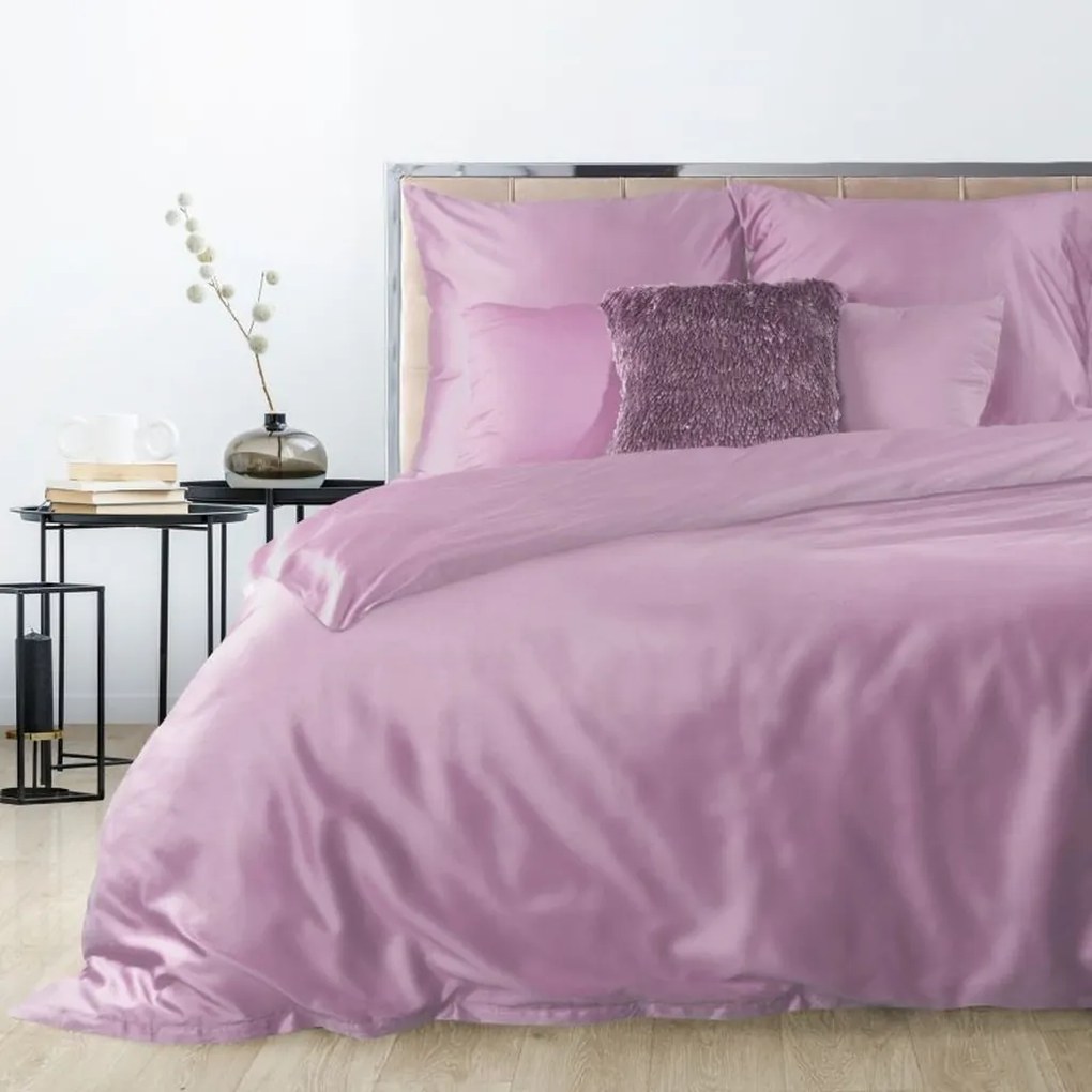 DomTextilu Kvalitné saténové posteľné obliečky lila fialovej farby 3 časti: 1ks 200x220 + 2ks 70 cmx80 Fialová 27810-153572