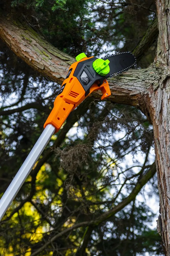 Profi Tools AKU teleskopická prerezávacia píla M0L-KT01-18