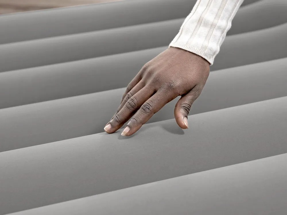 Nafukovací matrac Bestway Tritech so vstavanou USB pumpou 152x203cm 671BU