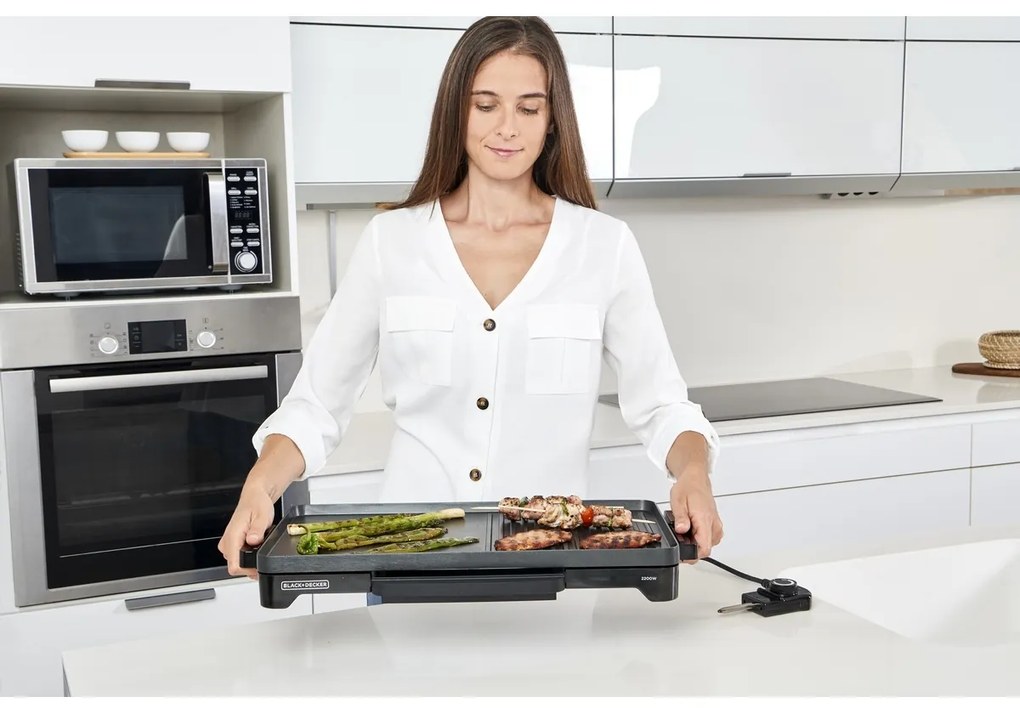 Black+Decker BXGD2200E Elektrický gril, čierna