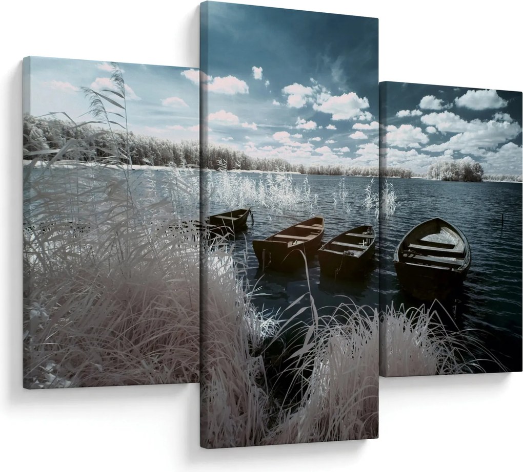 Obraz - Drevené loďky na jazere (90x60 cm)