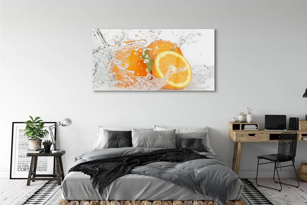 Obraz plexi Pomaranče vo vode 140x70 cm