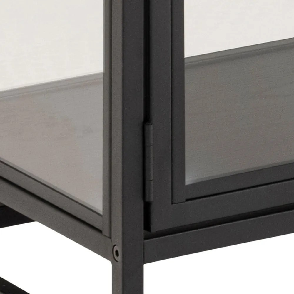 Čierna vitrína v dekore jaseňa 152x86 cm Seaford – Actona