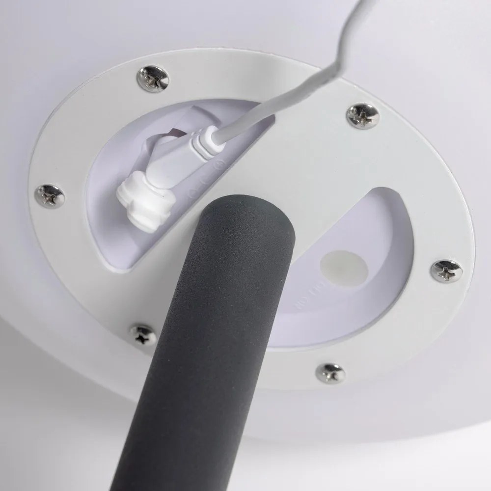 Záhradné svietidlo Kave Home Dinesh, výška 155 cm