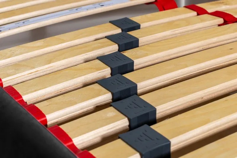 Manželská posteľ s lamelovým roštom ALMA, 200x180, čierná vzor (č.41)