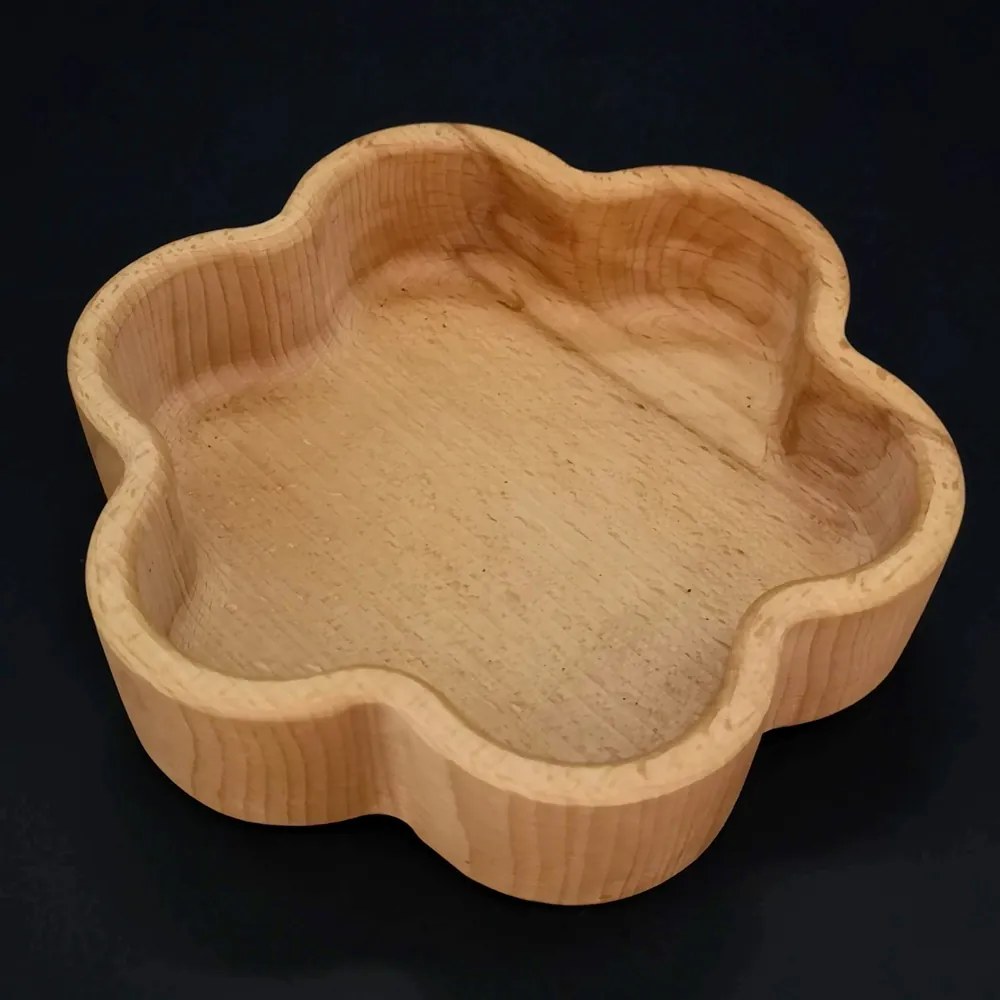 AMADEA Drevená miska v tvare kvety, masívne drevo, rozmer 15x16x4, 5 cm