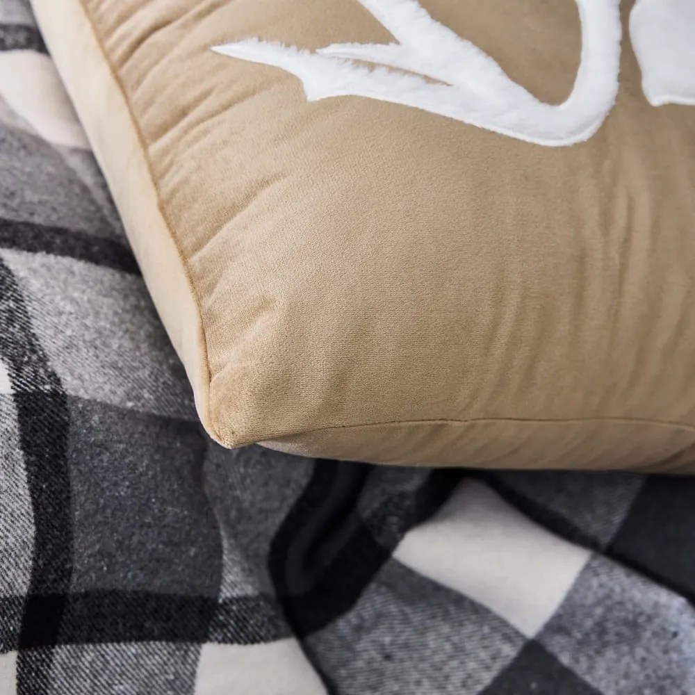 Zamatový dekoračný vankúš 45x45 cm Vik – douceur d'intérieur