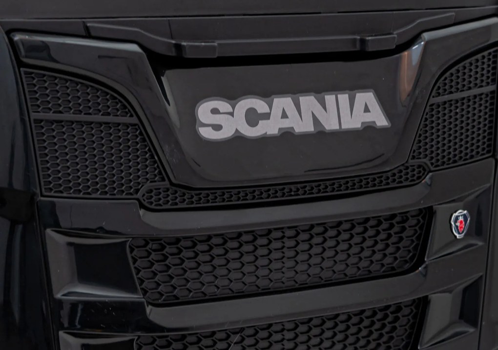 Nákladné auto Scania R-SERIE čierne