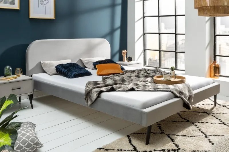 Dizajnová posteľ Famous - 160x200cm zamat strieborno šedá