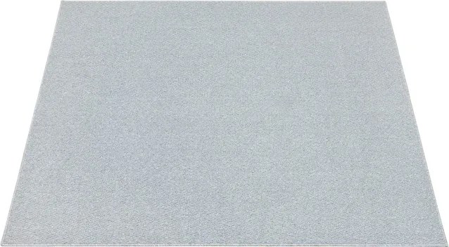 Metrážny koberec Brasil 5222 svetlosivý