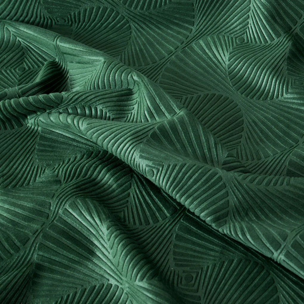 ZATEMŇOVACÍ ZÁVES NA KRÚŽKOCH ELLEN 140X250 CM ZELENÁ