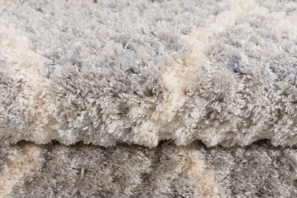 TA Koberec Z520A SIVÁ VERSAY EJF BF Rozmer: 140x200 cm