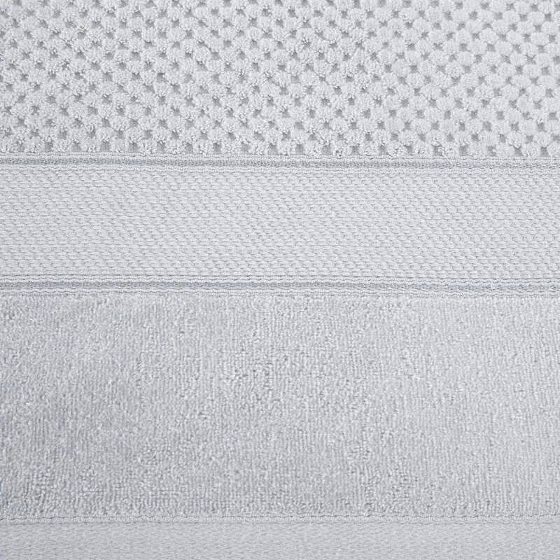 Dekorstudio Velúrový uterák JESSI - 04 strieborný Rozmer uteráku: 70x140cm