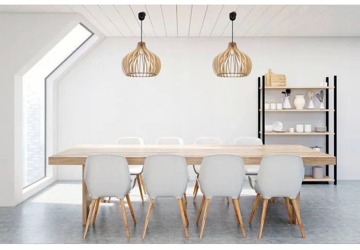 Lampa v škandinávskom štýle s veľkým dreveným tienidlom
