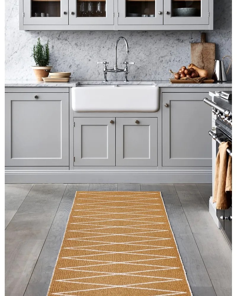 Okrovožltý vnútorný a vonkajší koberec 70x100 cm Max Ochre – Pappelina