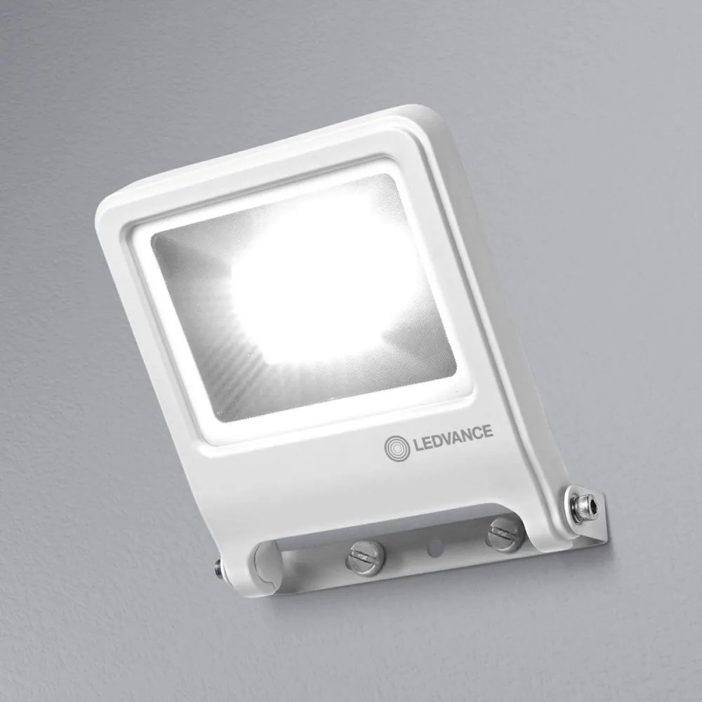 LED reflektor 30W 2700lm 3000K IP65 biely LEDVANCE reflektor Endura