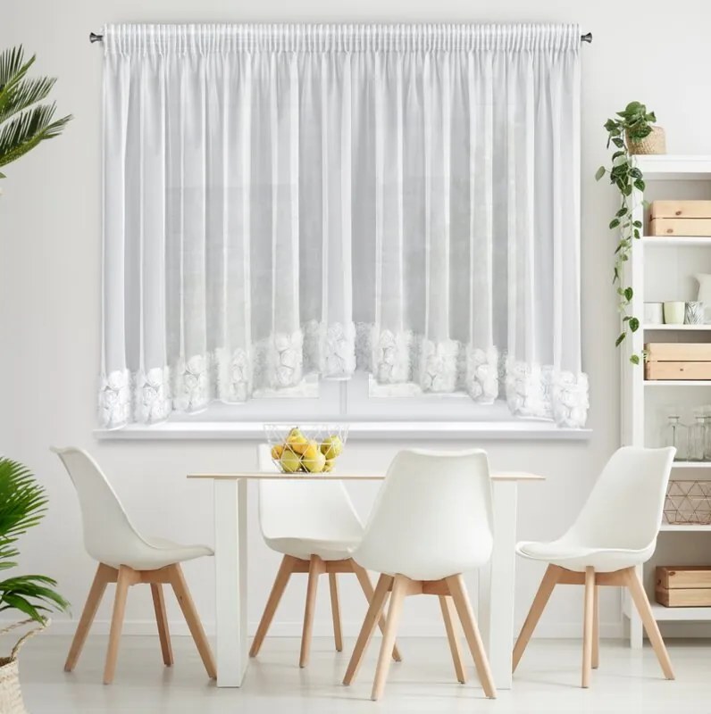 Dekorstudio Záclona ROSES s riasiacou páskou 400x160 cm - biela