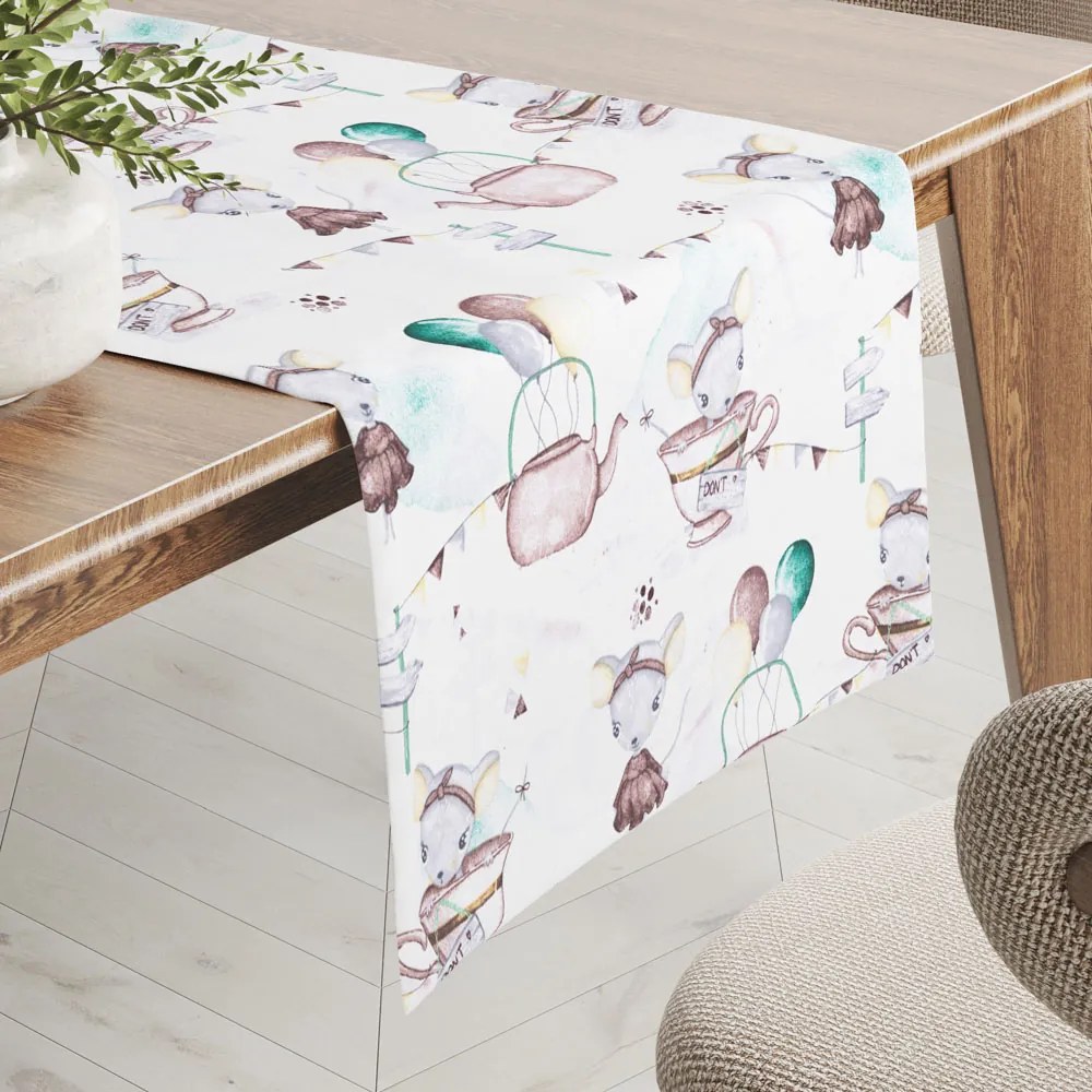 Biante Detský bavlnený behúň na stôl Sandra SA-372 Myšky a konvičky na bielom 20x120 cm