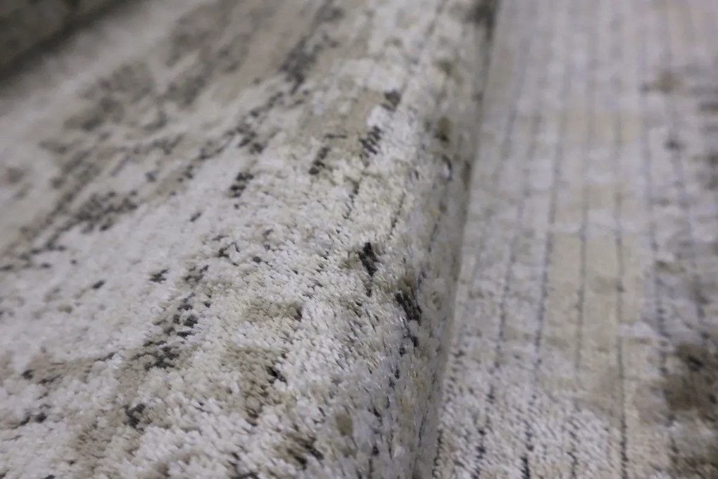 Devos Caby (DC Carpets), TRHÁK: Kusový koberec Isphahan 84577 Silver/Vision, 80x150, šedá, obývacia izba