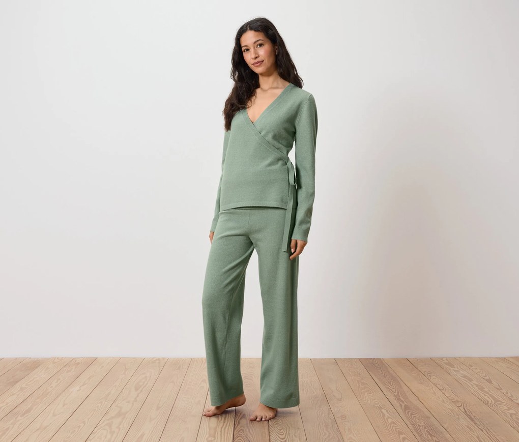 Domáca súprava z jemnej pleteniny