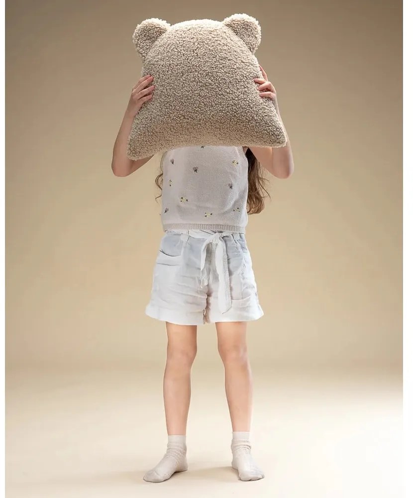 Svetlohnedý detský pohovkový vankúš z textílie buklé Bear – Wigiwama