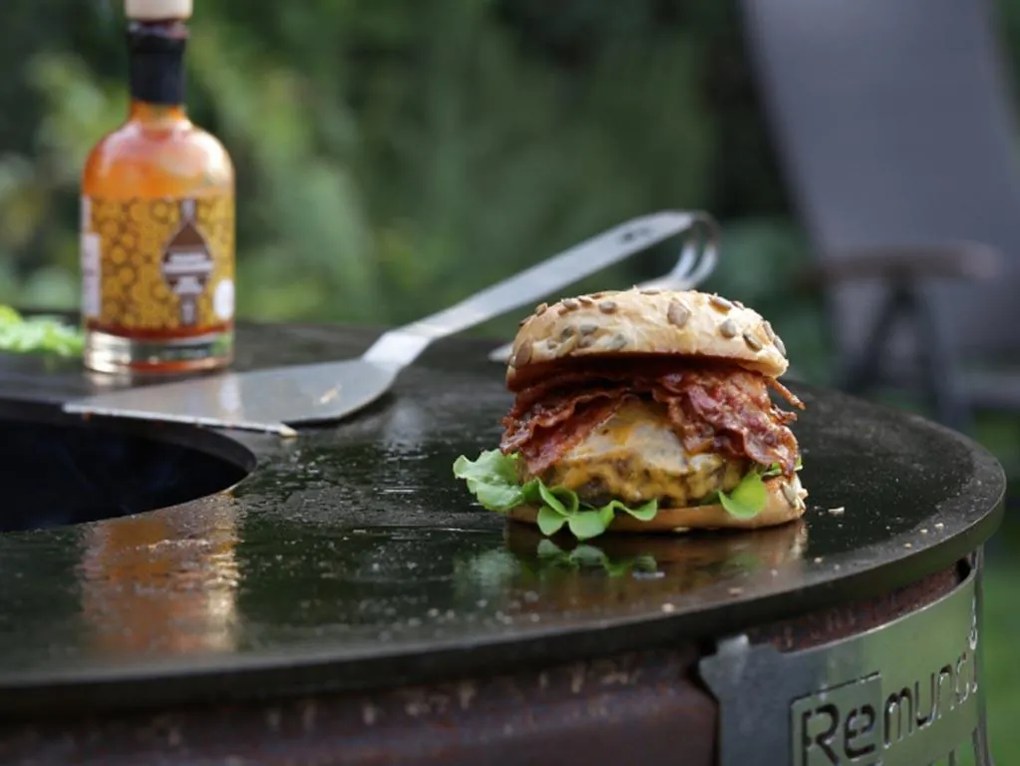 Ohnisko Remundi Caesar