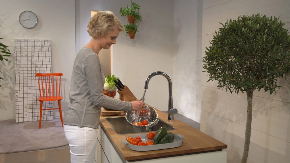 Hansgrohe Talis M51, páková drezová batéria 200 s vyťahovacou spŕškou, chrómová, HAN-72813000