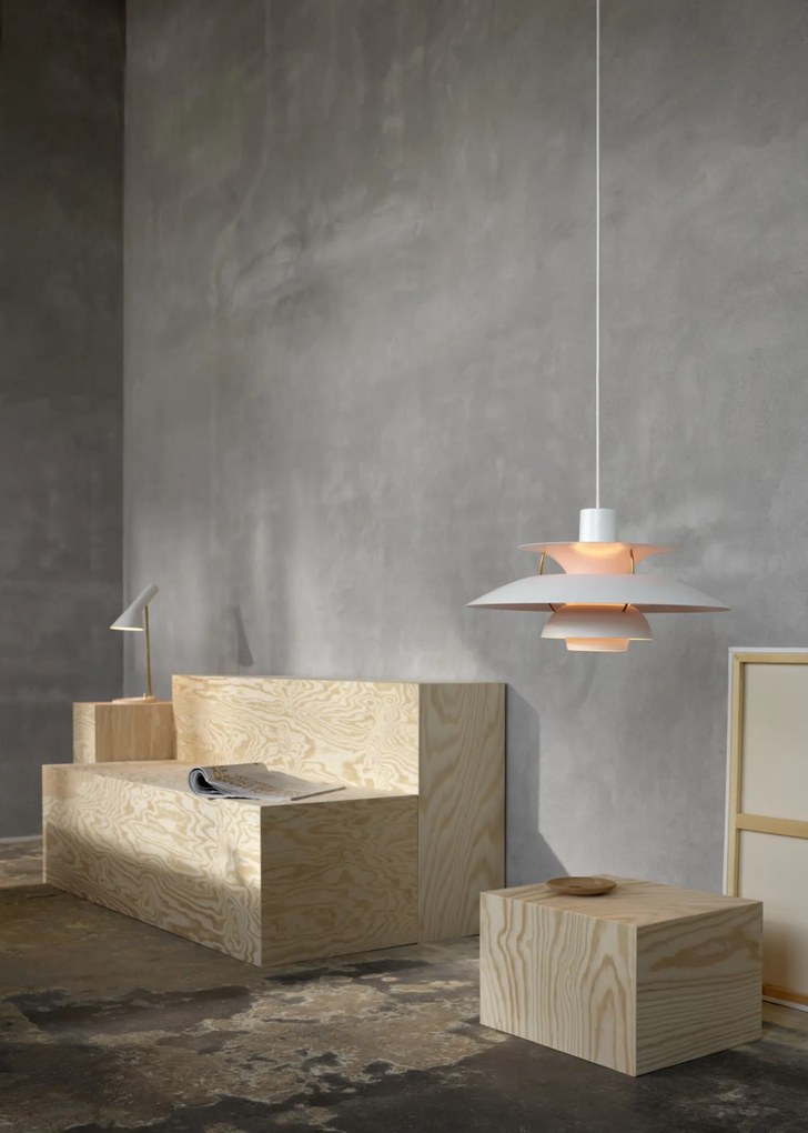 Louis Poulsen Závesná lampa PH 5 White/Pale rose – výročná edícia