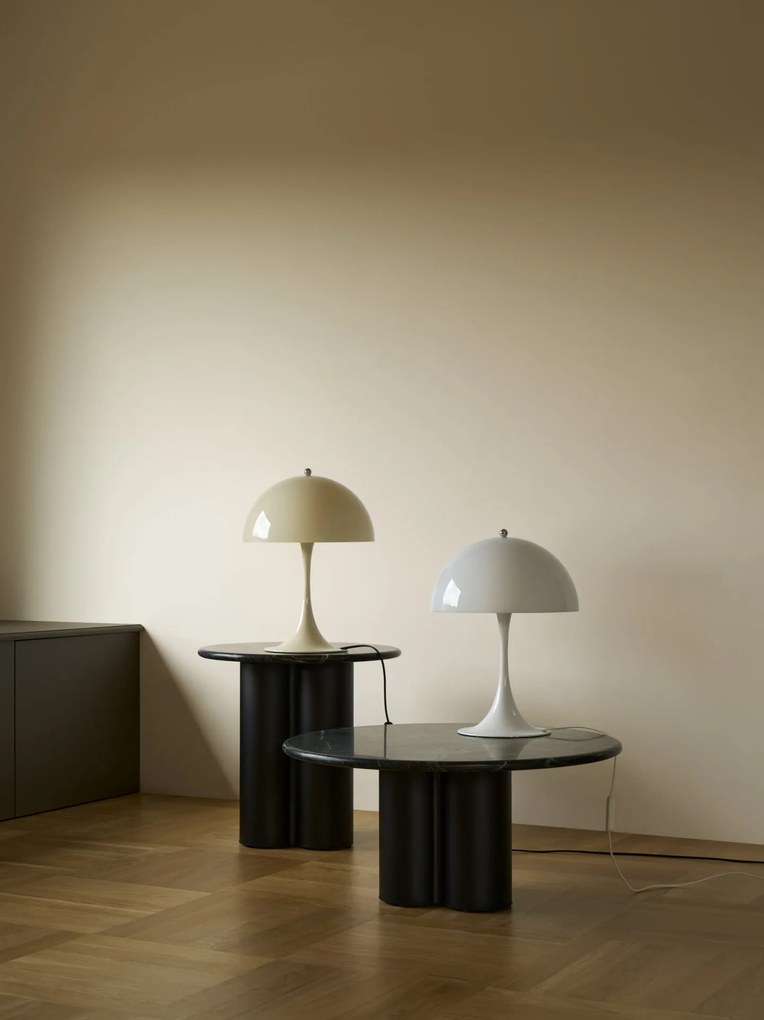 Louis Poulsen Stolní lampa Panthella 320 Opal Beige