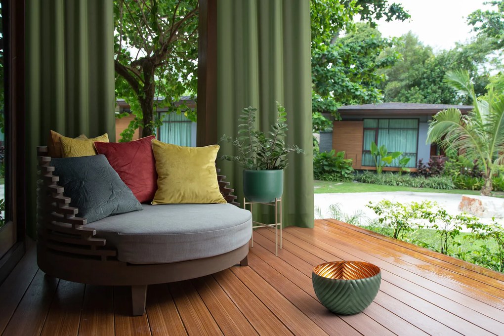 DEKORAČNÁ OBLIEČKA NA VANKÚŠ VELVET 45X45 CM SVETLOZELENÁ