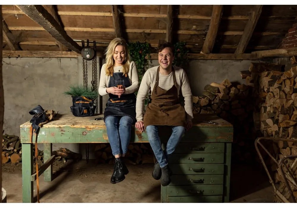 Kožená vonkajšia zástera Esschert Design Barbecue