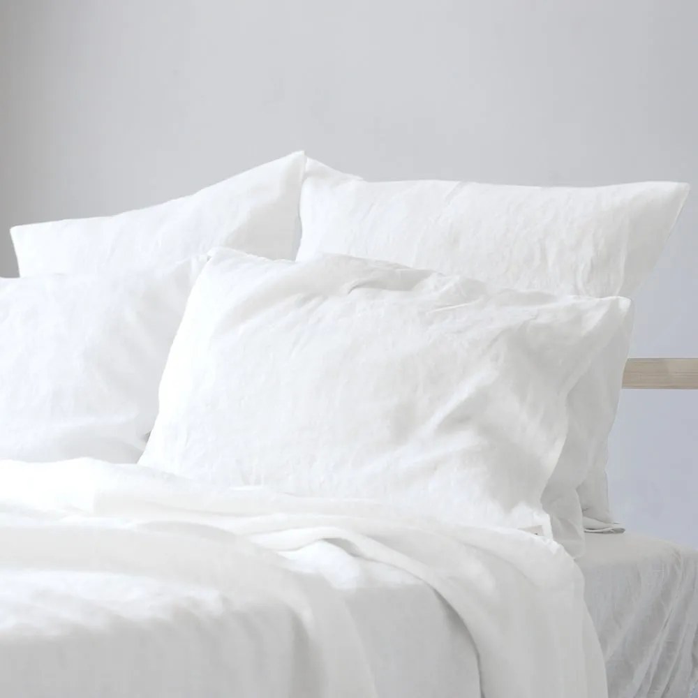 Predĺžené biele obliečky na dvojlôžko s prímesou ľanu 200x220 cm – Linen Tales