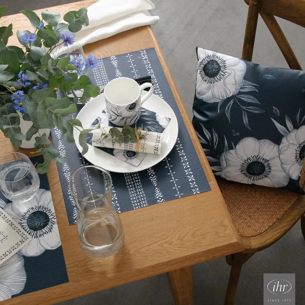 Dekoračný vankúš 40x40 cm Holly Flower - IHR