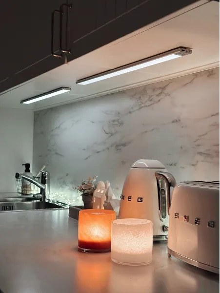 Osram - LINEAR LED podlinkové svietidlo so senzorom 4W/5V 60 cm sivé