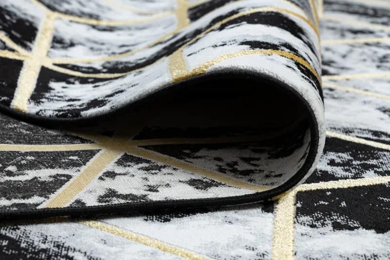 Dywany Łuszczów Kusový koberec Gloss 409A 82 3D cubes black/gold/grey - 140x190 cm