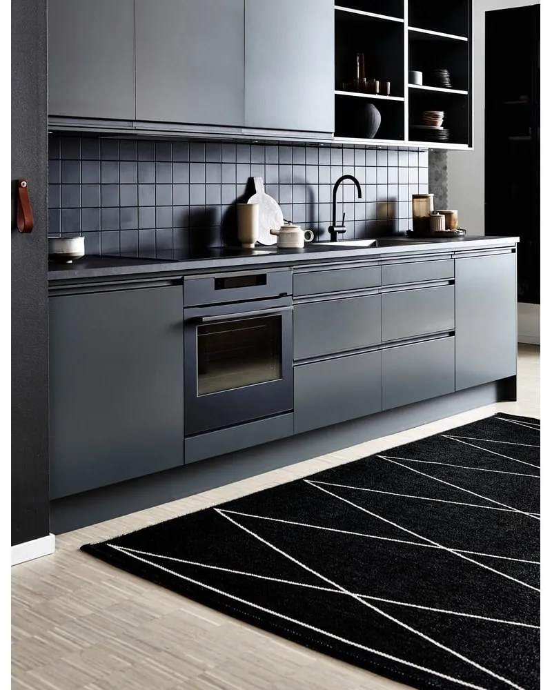 Čierny vnútorný a vonkajší behúň 70x160 cm Max Black – Pappelina