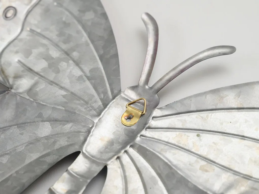 Nástenná kovová dekorácia motýľ BUTTERFLY 30 cm - viac farieb Farba: Fialová